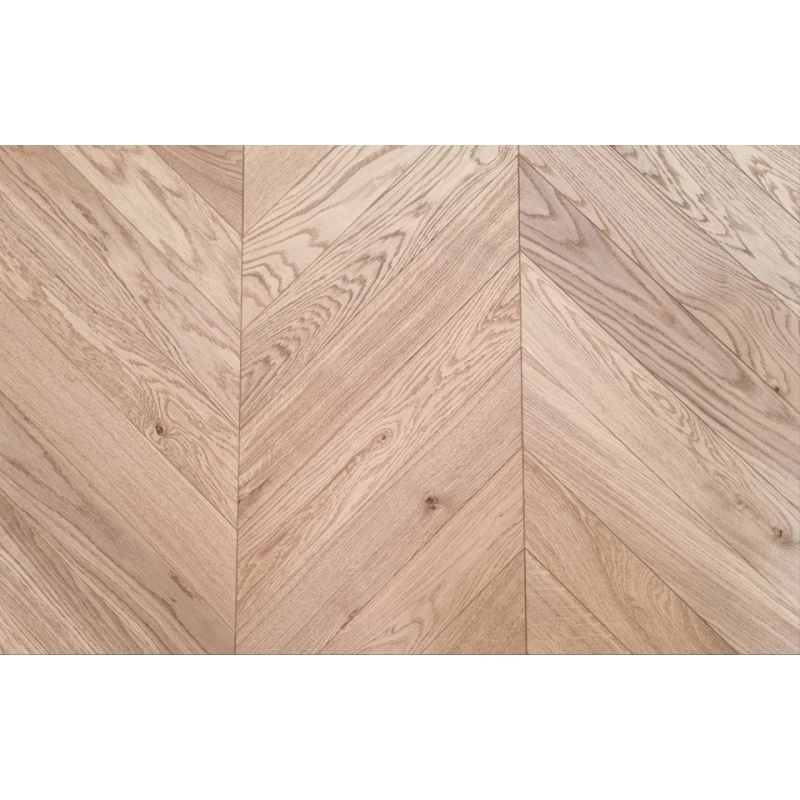 Dąb Eco (Chevron – jodełka francuska) Olejowosk, Szczotkowanie, Fazowanie V4 Wymiary: 510x90x10,5/2,5(+/-0,5) mm