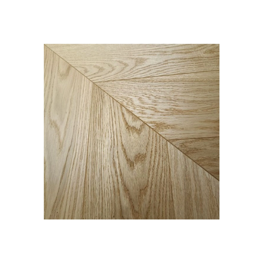Dąb Natur Classic (Chevron – jodełka francuska) Szczotkowanie, Fazowanie V4, Lakier matowy Wymiary: 510x90x10,5/2,5(+/-0,5) mm